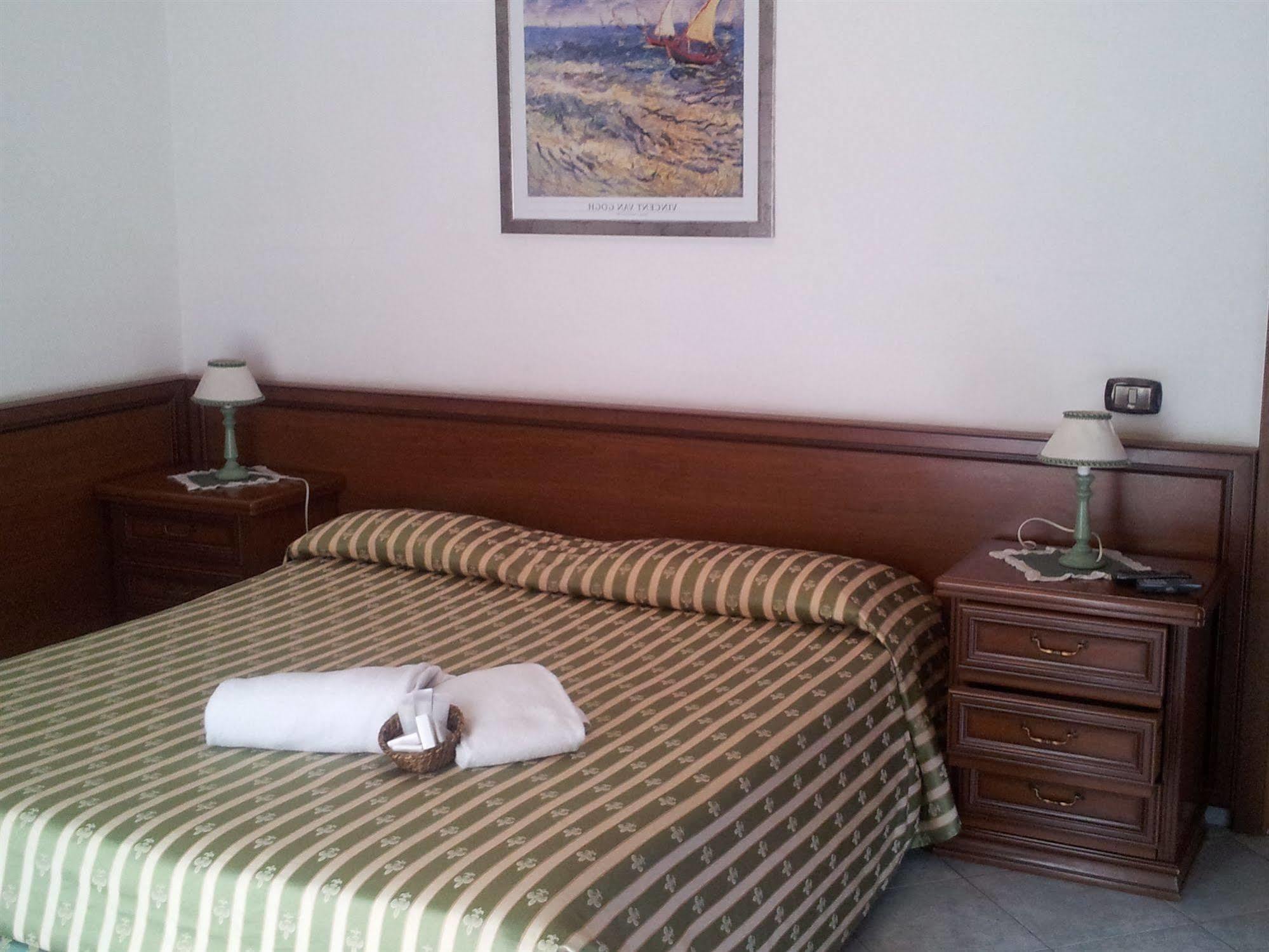 רומא Hotel Octavia מראה חיצוני תמונה