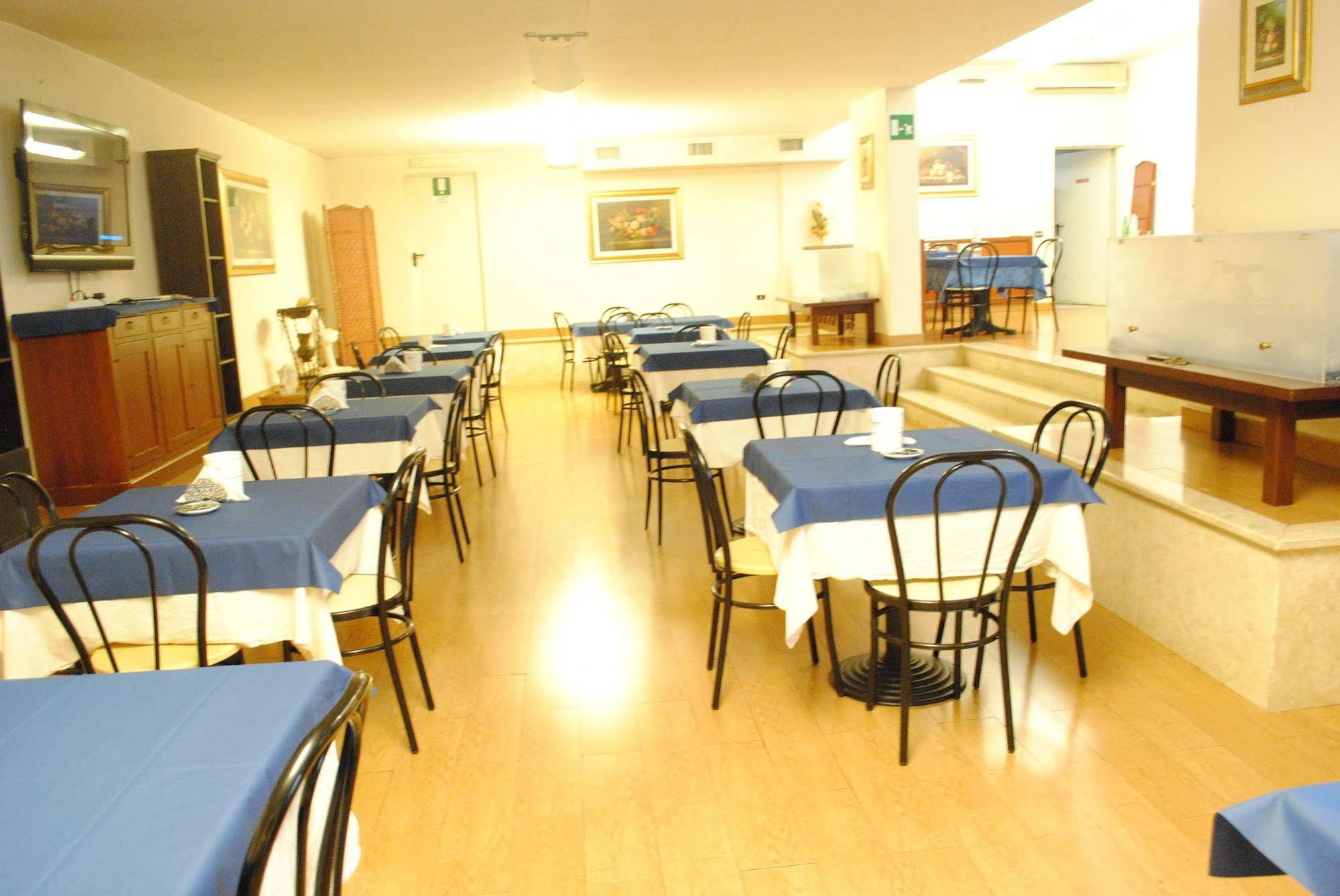 רומא Hotel Octavia מראה חיצוני תמונה